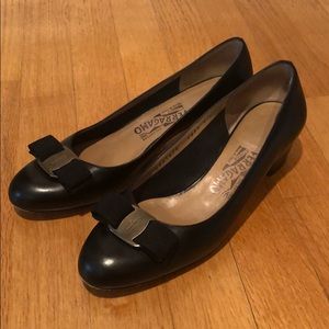Salvatore Ferragamo black heels size 7